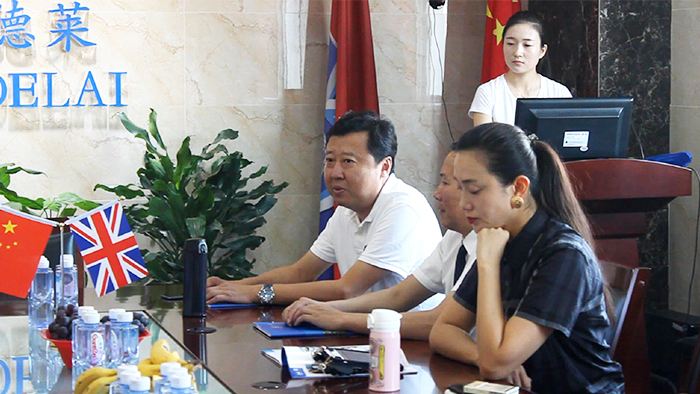巖雅泉先生全國(guó)萬(wàn)里行宣講活動(dòng)在恩德萊成功舉行04