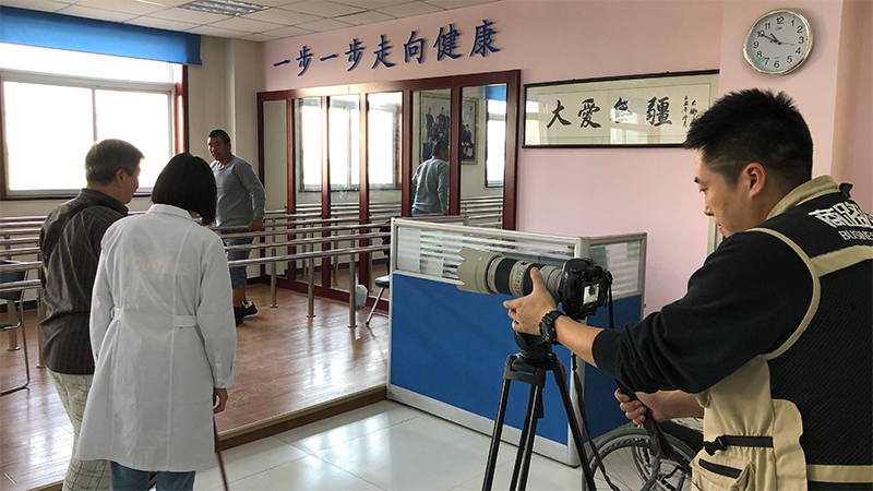 央視平臺欄目商路論道來恩德萊公司考察取景02