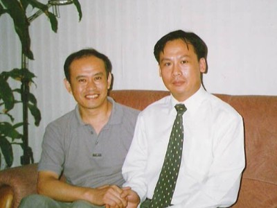 2004年8月26日，中國假肢學校姚顯會校長到北京公司參觀指導