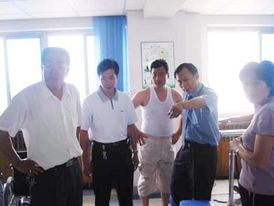 2004年6月中旬，北京市豐臺區民政部門領導再次到北京公司參觀指導。